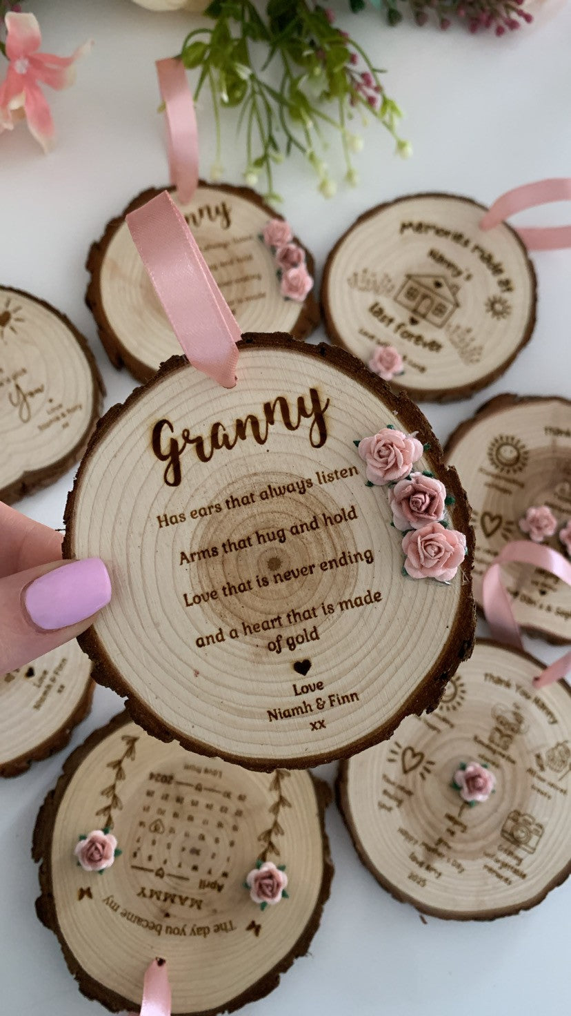 Granny – Wooden Engraved Disc
