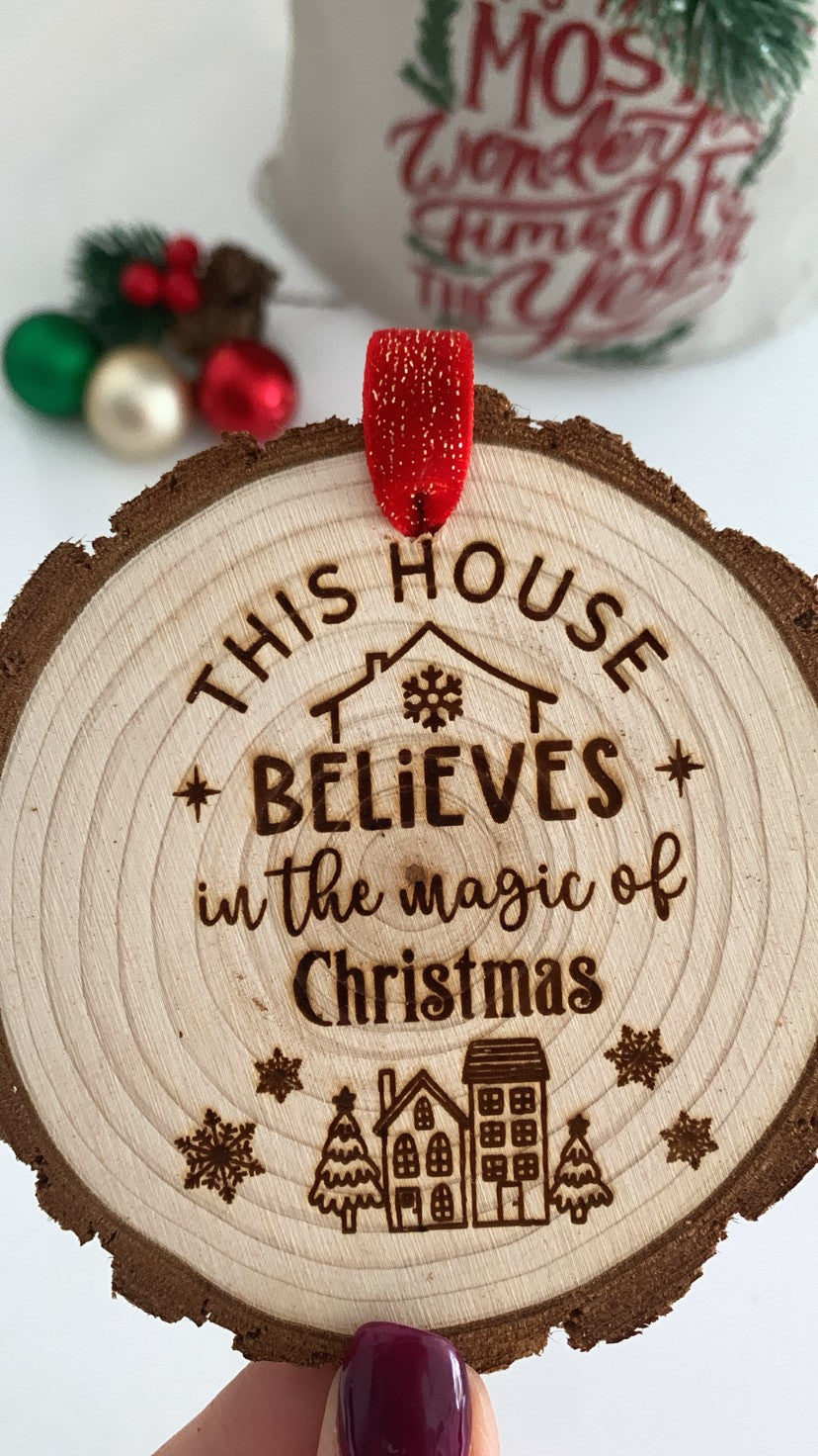 This House Believes in the Magic of Christmas Decoration